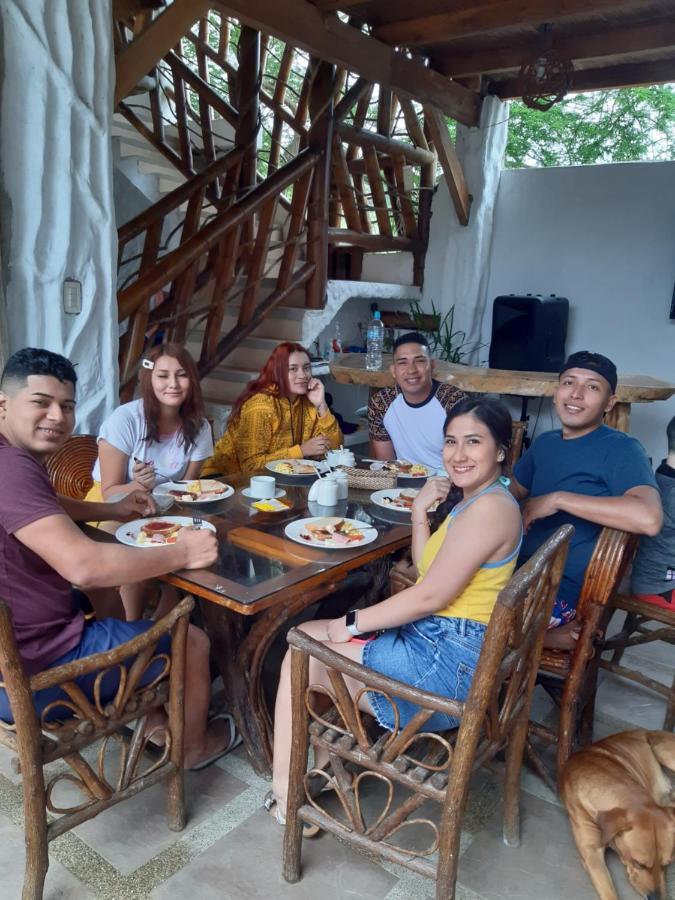 The Weekend Hostal Montañita المظهر الخارجي الصورة