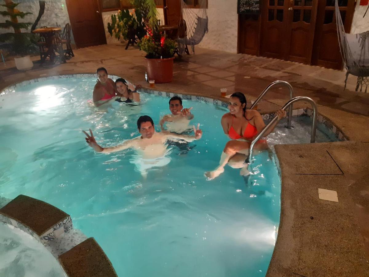 Weekendhostal Montañita المظهر الخارجي الصورة